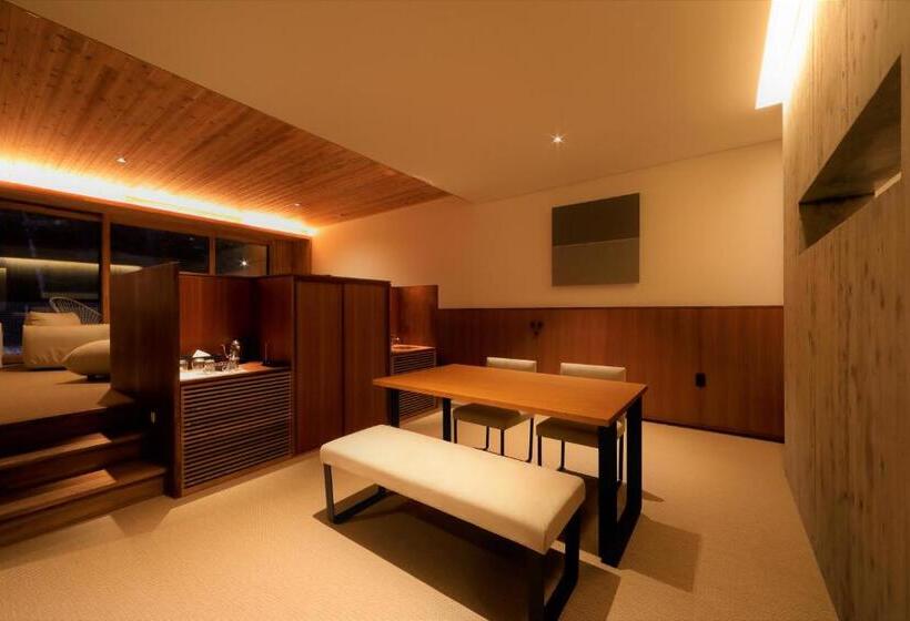 Люкс Вид на Сад, Regina Resort Kyukaruizawa