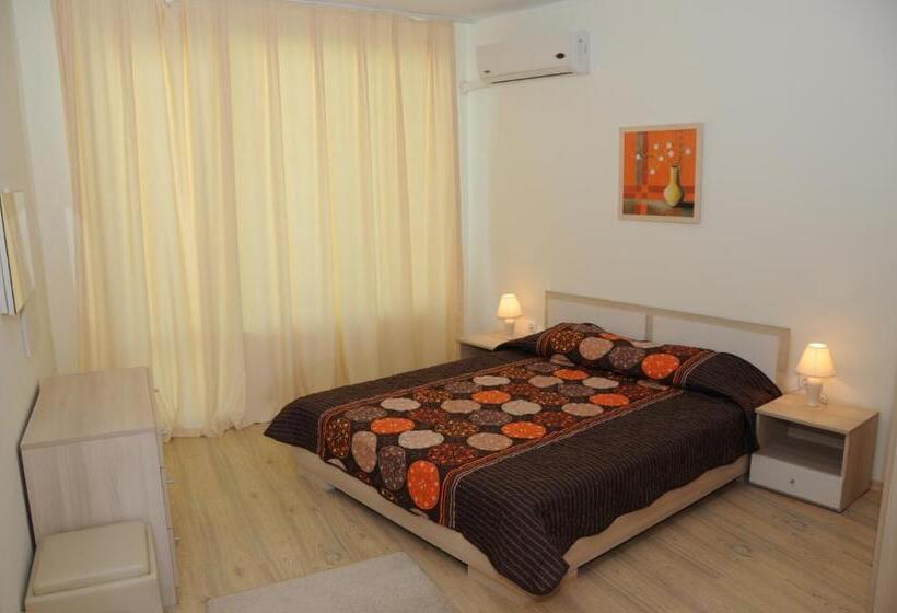 شقة غرفة واحدة, Yassen Holiday Village
