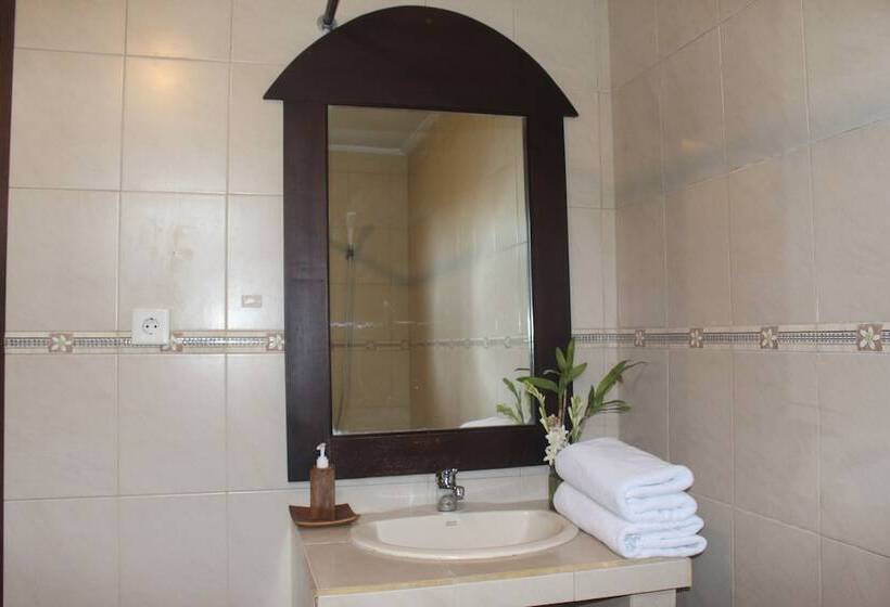 Номер Deluxe, Curve House Umalas
