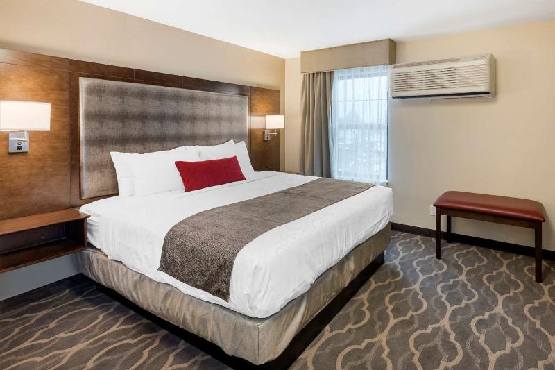 Люкс Кровать Кинг, Country Inn & Suites By Radisson, Grandvillegrand Rapids West, Mi