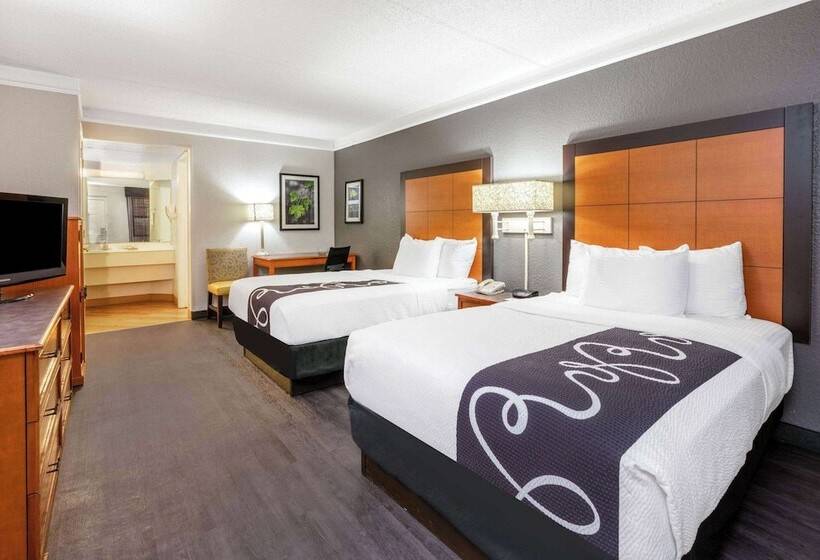 Номер Стандарт 2 Двуспальные Кровати, Super 8 By Wyndham The Woodlands North