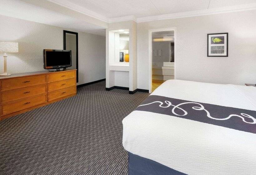 Номер Deluxe, Super 8 By Wyndham The Woodlands North