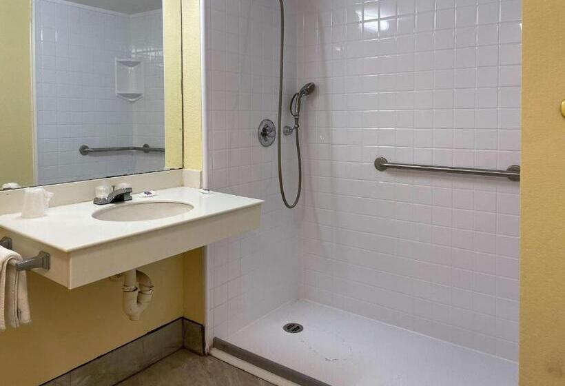 Номер Стандарт Кровать Кинг Адаптированный для Инвалидов, Motel 6 Huntsville Al University Dr