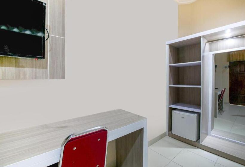 Номер Стандарт, Oyo 2320  Charvita