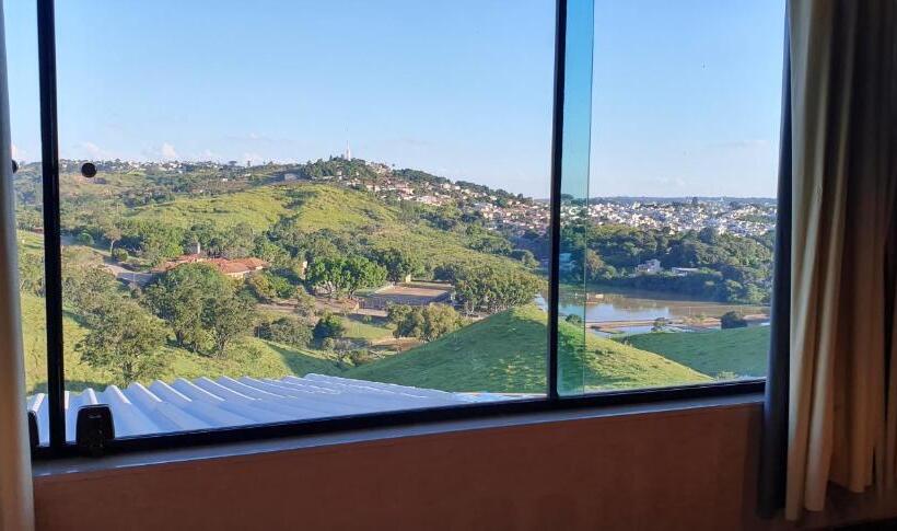 Suite with lake view, Pousada Mirante Da Serra Fonte Sônia Valinhos