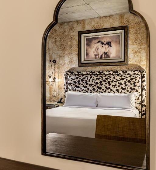 Номер Стандарт Кровать Кинг Адаптированный для Инвалидов, The Brownwood Hotel & Spa
