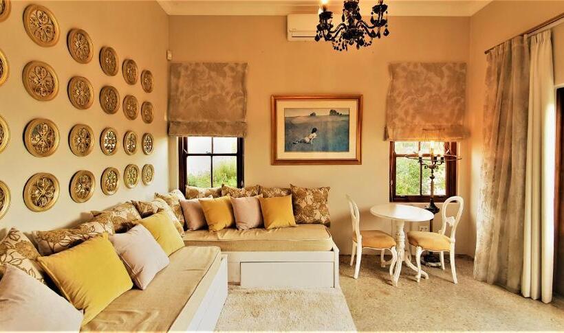 Люкс с гидромассажем, Bakenhof Winelands Lodge