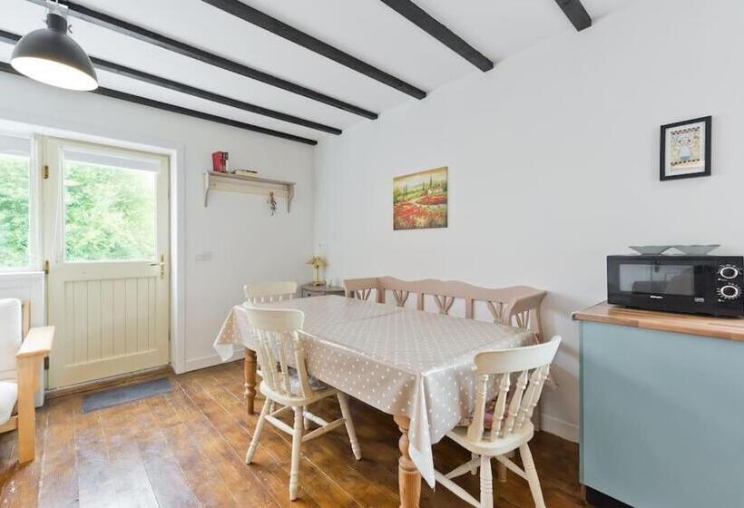 Апартаменты 2 Спальни, Ash House Bed And Breakfast