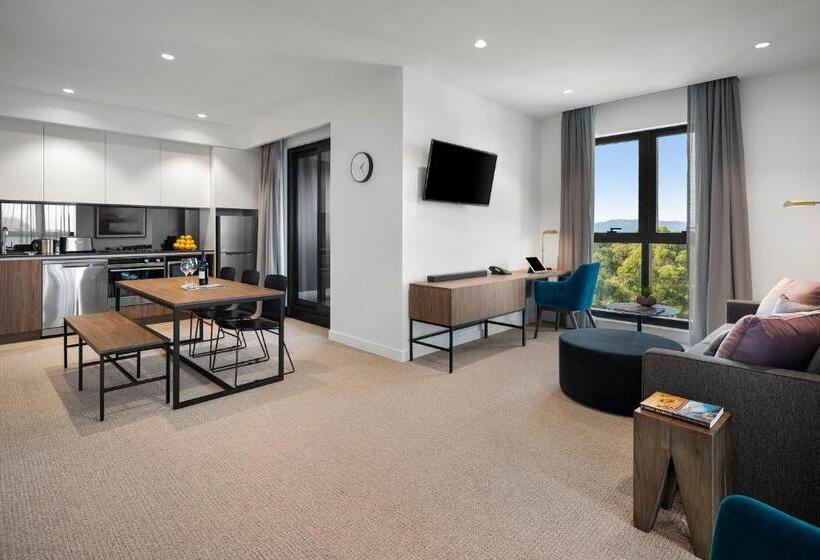 Апартаменты 3 Спальни, Quest Burwood East