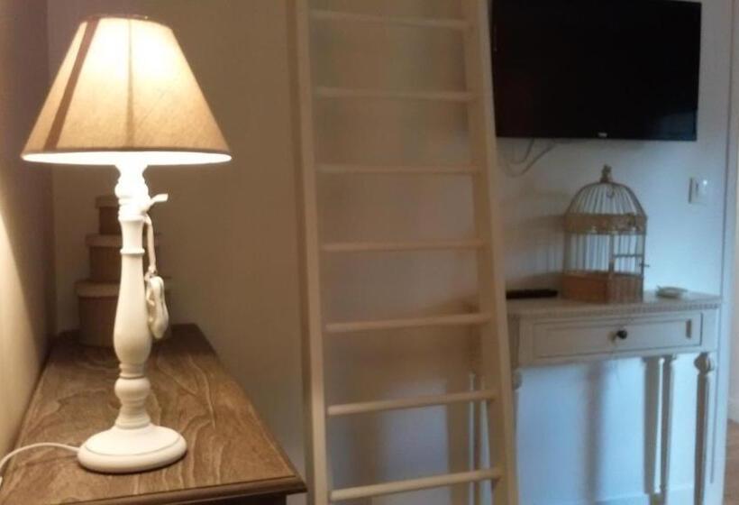 Номер Стандарт, Chambres D Hôtes La Bourbelle