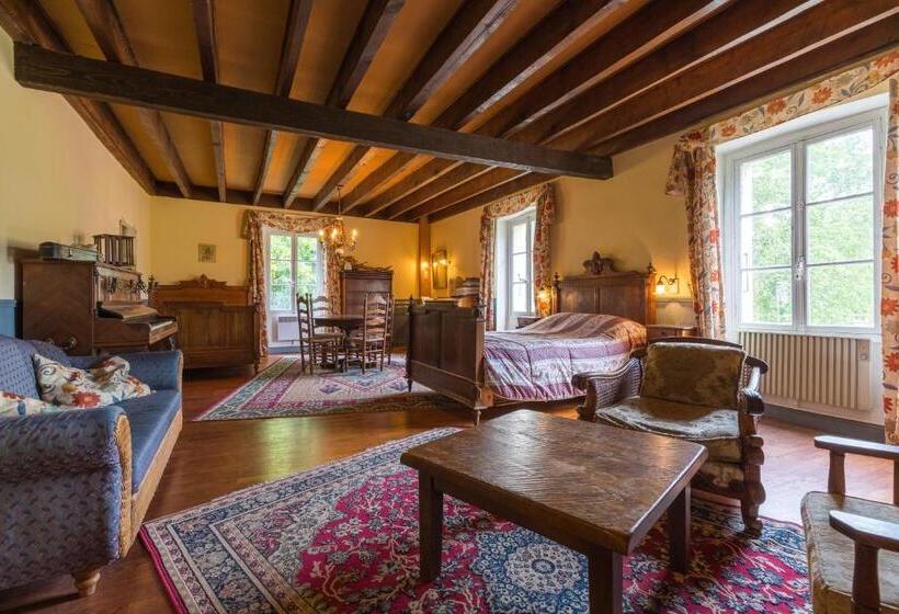 Семейный Номер, Domaine De L'amiral