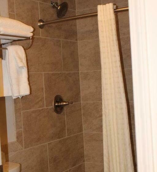 Номер Стандарт 2 Двуспальные Кровати, Best Western Plus Concord Inn