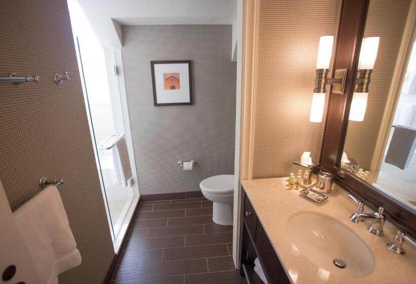 Номер Deluxe, The Atherton Hotel At Osu