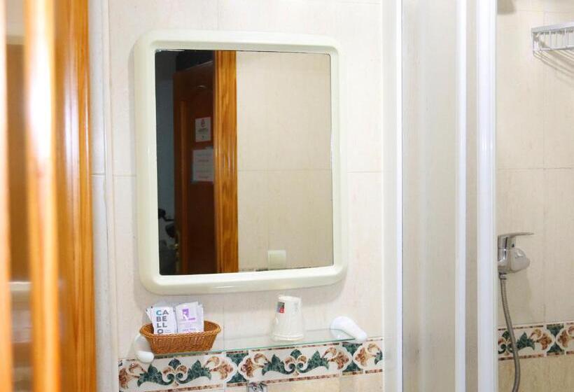 Номер Стандарт, Hostal La Estacion