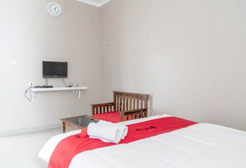 Номер Стандарт, Reddoorz Plus Near Tambun Station
