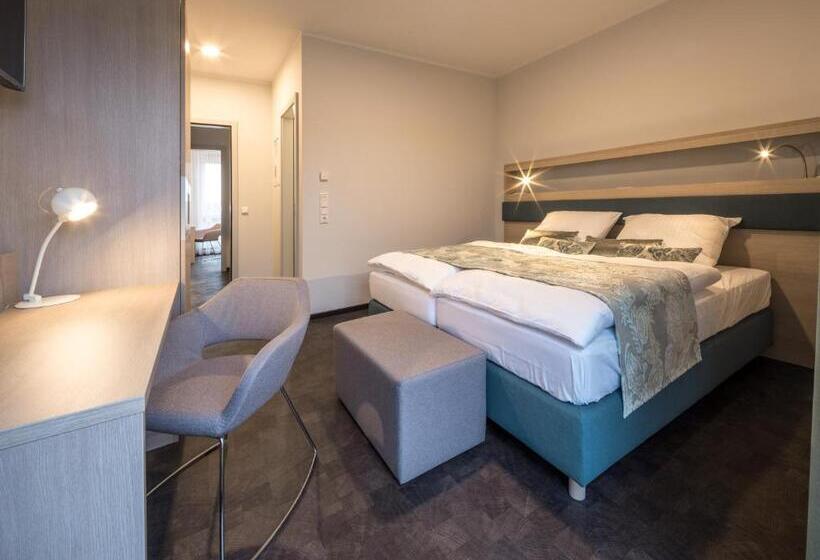 Люкс 2 Спальни, Rs Hotel   Smart & Modern Hotel Apartments