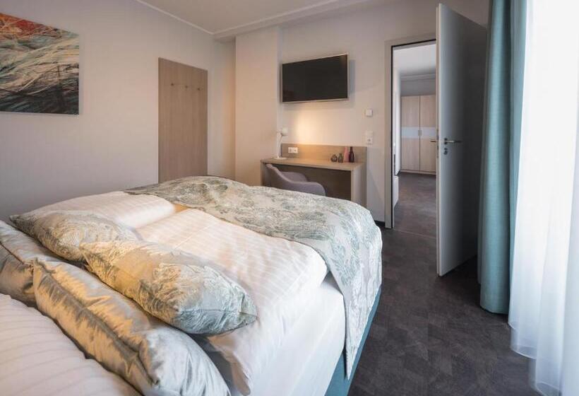 Трехместный Номер Deluxe, Rs Hotel   Smart & Modern Hotel Apartments
