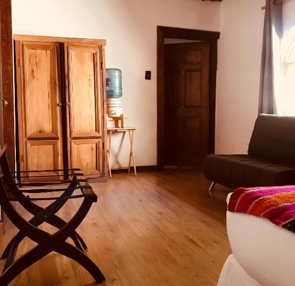 غرفة قياسية مزوَّدة بجاكوزي, La Aldea