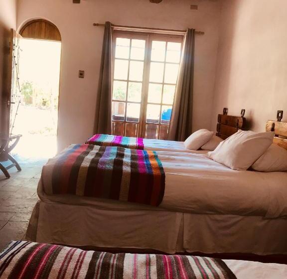 غرفة قياسية ثلاثية, La Aldea