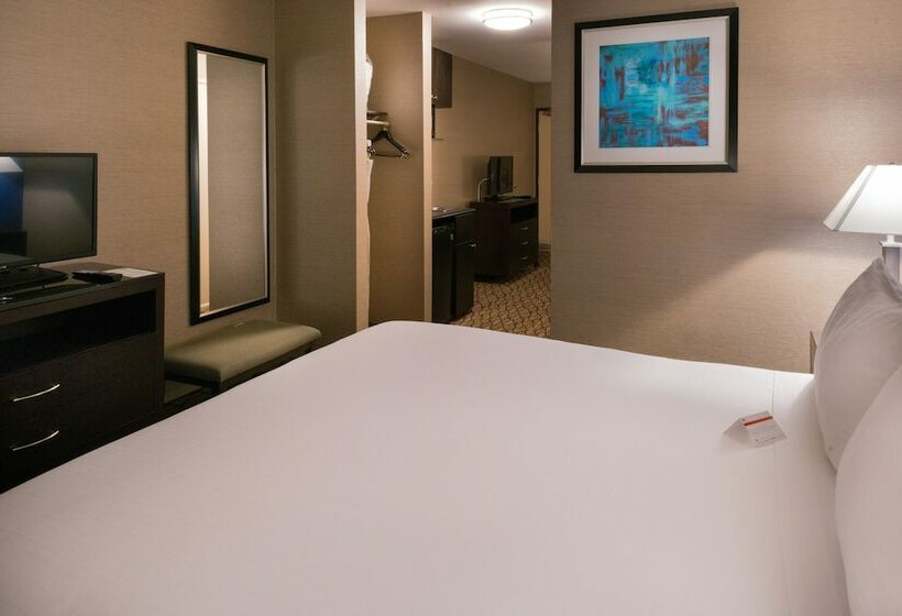Люкс, Holiday Inn Express & Suites Pasadena   Los Angeles, An Ihg