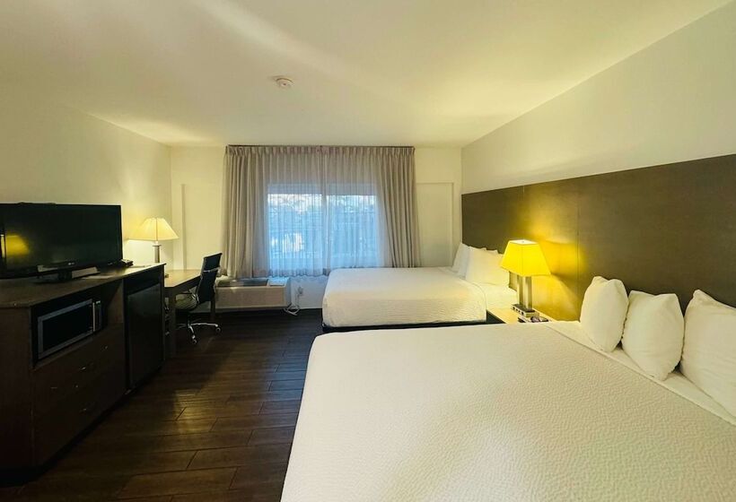 Quarto Estandar 2 Camas Casal, Ramada By Wyndham San Diego Airport