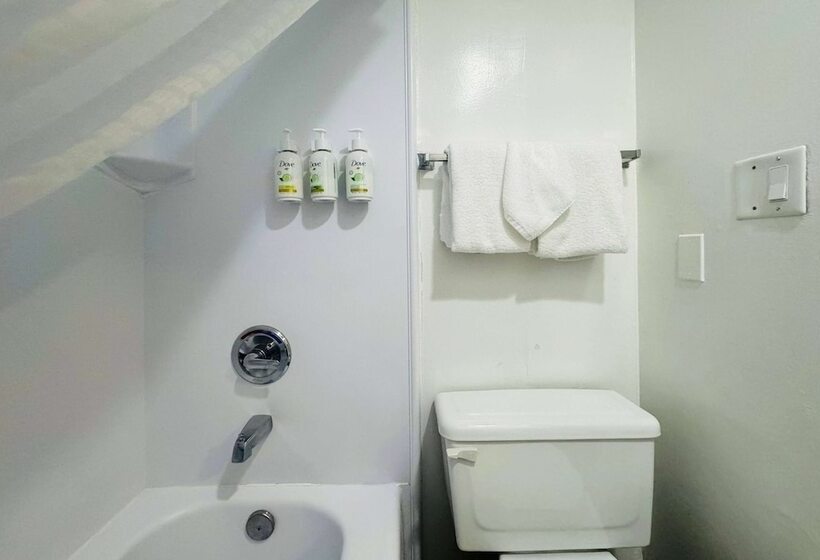 Quarto Estandar 2 Camas Casal, Ramada By Wyndham San Diego Airport