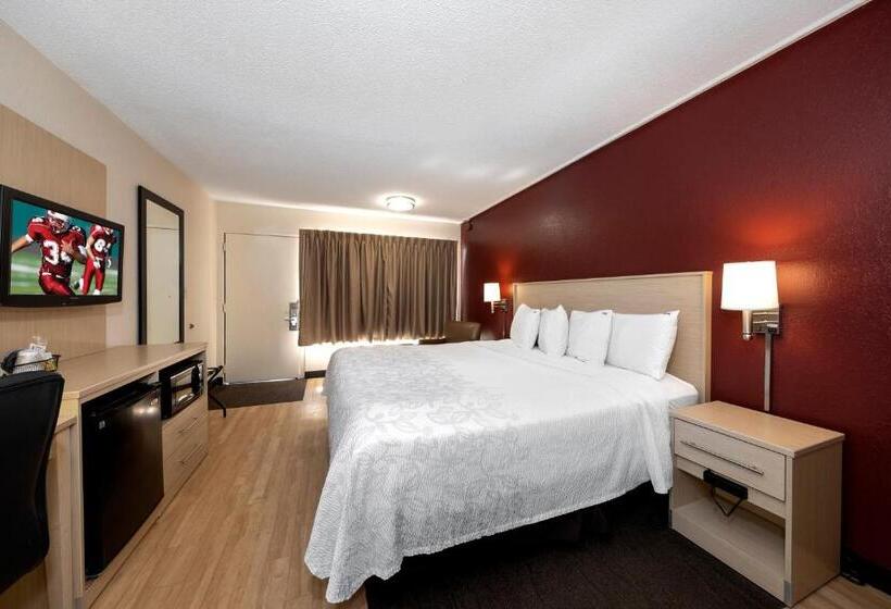 Номер Superior Кровать Кинг, Red Roof Inn Plus+ & Suites Naples Downtown 5th Ave S