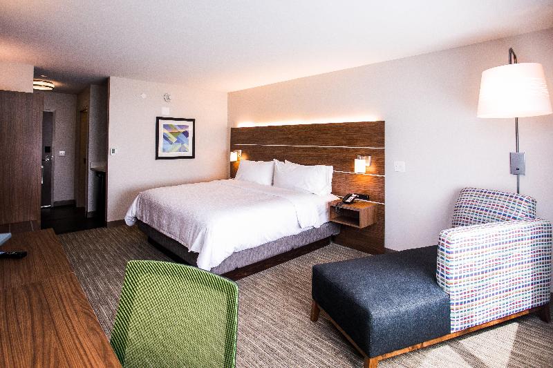 Номер Стандарт Адаптированный для Инвалидов, Holiday Inn Express & Suites Rehoboth Beach, An Ihg