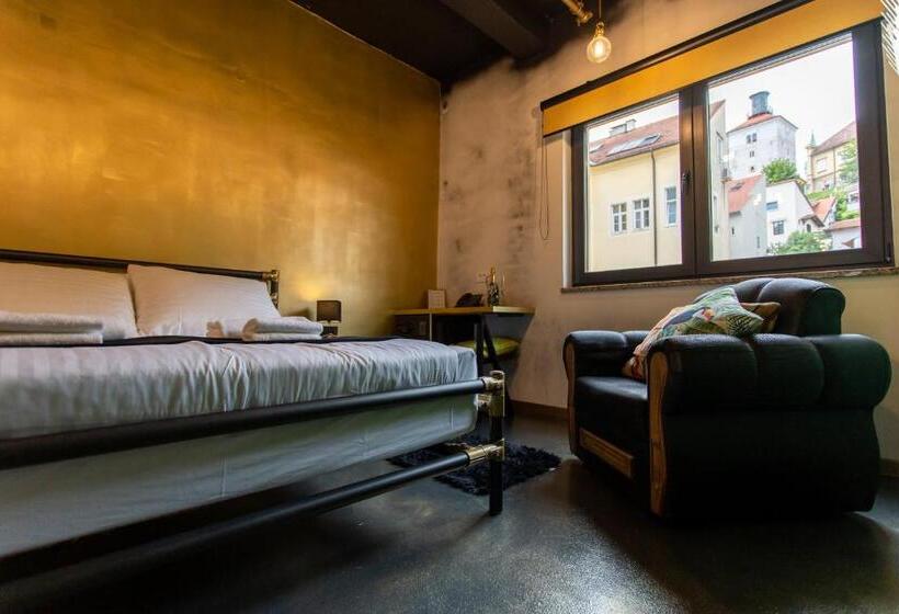 اتاق لوکس با چشم‌انداز شهر, Timeout Heritage Hotel Zagreb