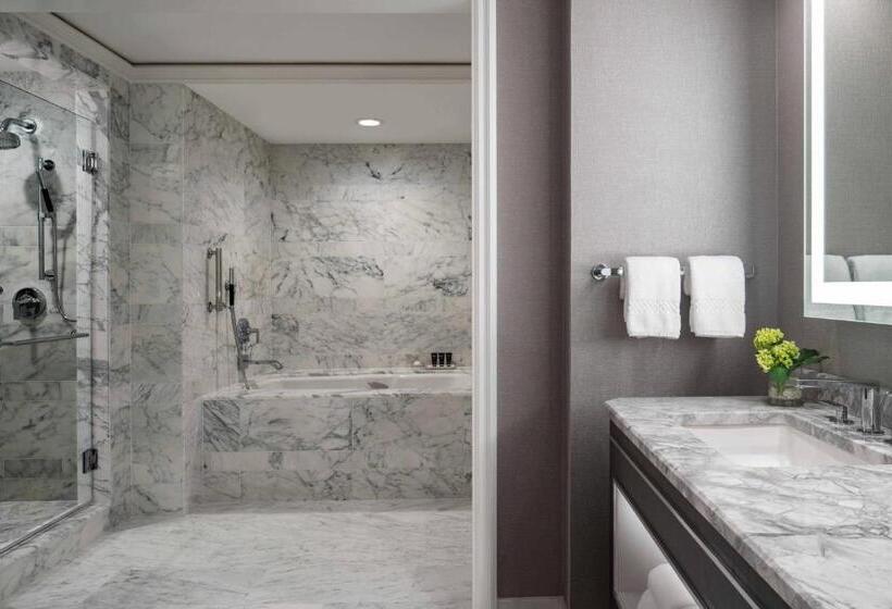 Люкс Клуб, The Ritzcarlton, St. Louis