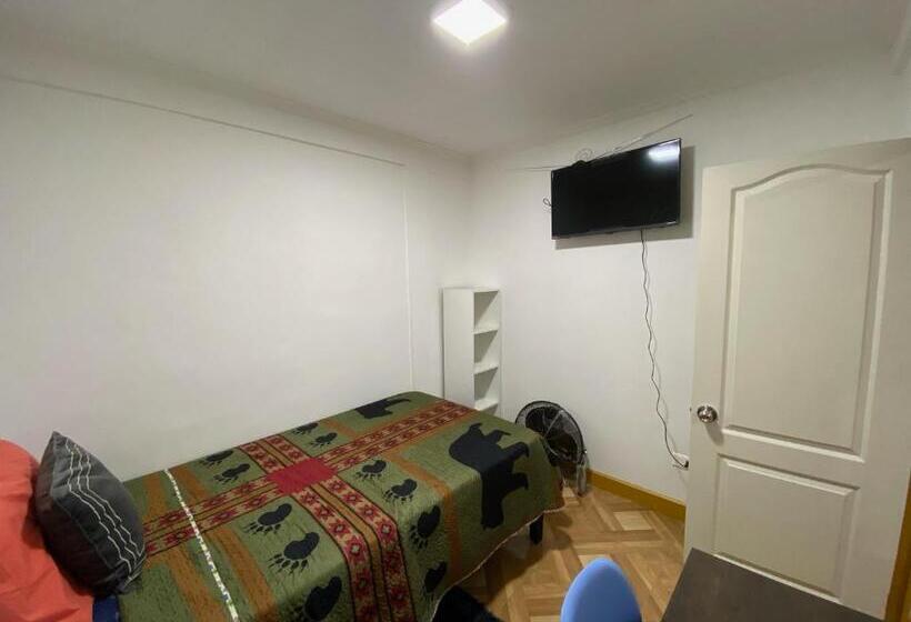 标准单人间, Hostal Familiar S&g