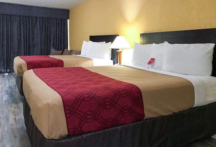 Люкс, Econo Lodge Inn & Suites Old Saybrook  Westbrook