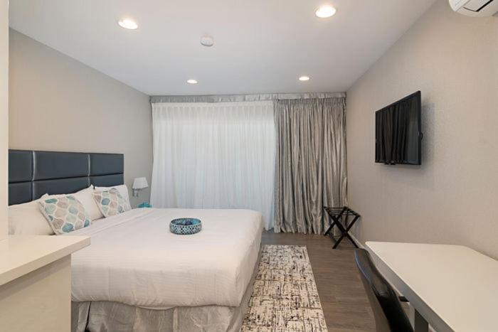 스탠다드 룸 킹사이즈 침대, Sands Of La Jolla