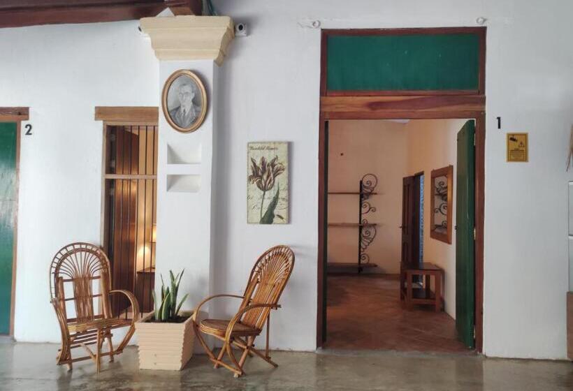 标准间, Nieto Mompox, Ubicado En El Corazón Del Centro Histórico, Frente Al Rio Magdalena En Zona De Malecón