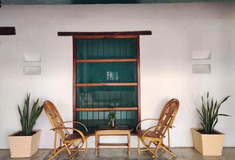 家庭间, Nieto Mompox, Ubicado En El Corazón Del Centro Histórico, Frente Al Rio Magdalena En Zona De Malecón