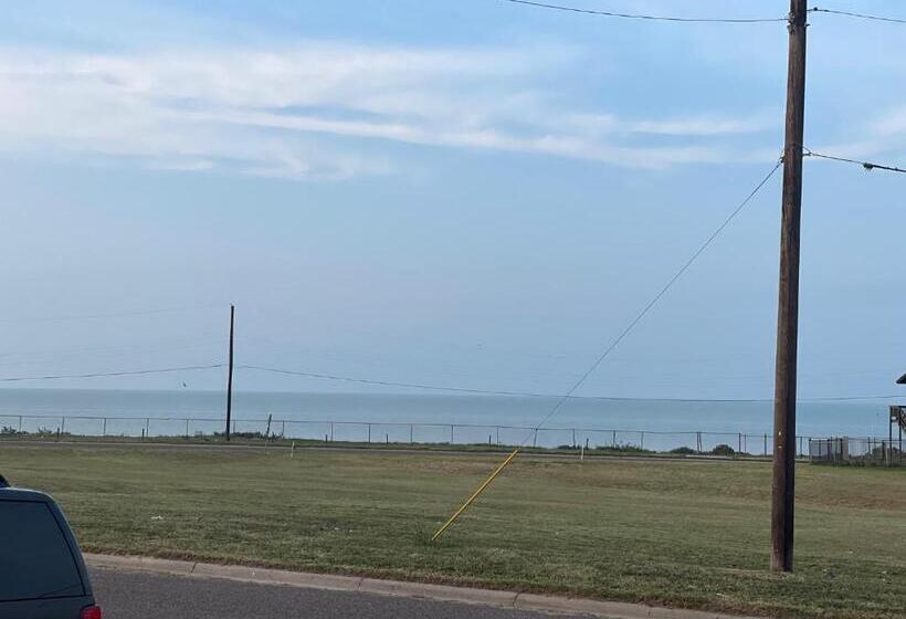 Номер Deluxe Вид на Море, Southwind Inn