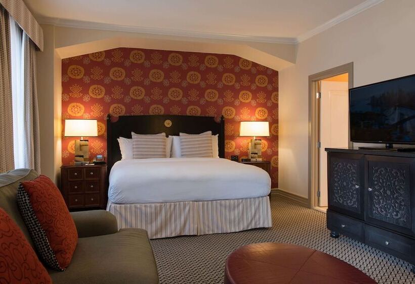 Suite Adaptada per a persones amb mobilitat reduïda, The Stephen F Austin Royal Sonesta