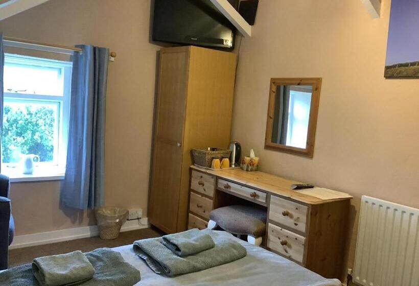 Номер Стандарт Совместная Ванная, Haelarcher Farmhouse And Helicopter B&b