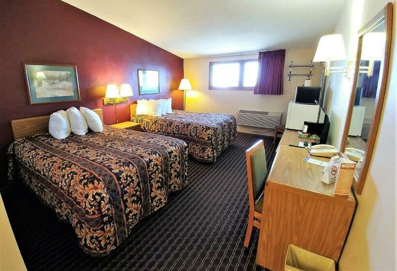 Номер Стандарт 2 Двуспальные Кровати, Red Carpet Inn  Windom
