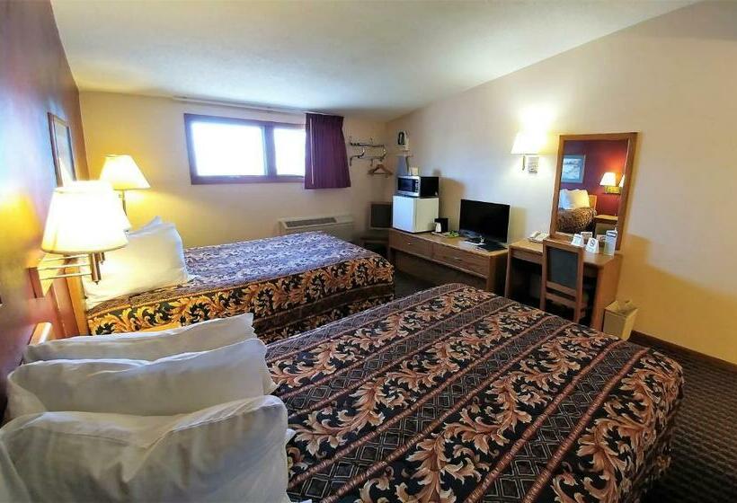 Номер Стандарт 2 Двуспальные Кровати, Red Carpet Inn  Windom