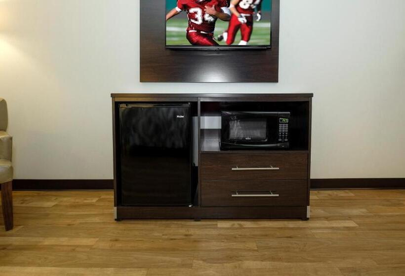 Номер Superior Кровать Кинг, Red Roof Inn Vermillion  U Of South Dakota