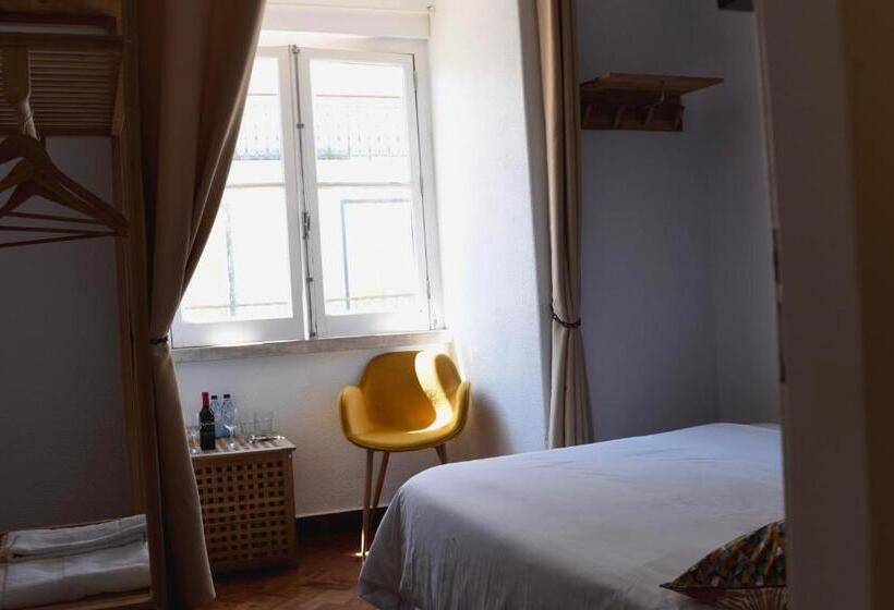 اتاق استاندارد با سرویس بهداشتی مشترک, Draft Hostel & Rooms