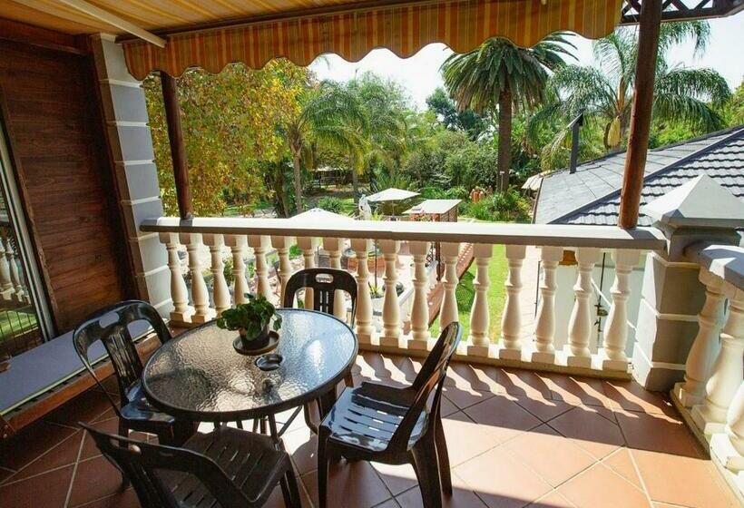 패밀리 룸, Golden Candle Guest House