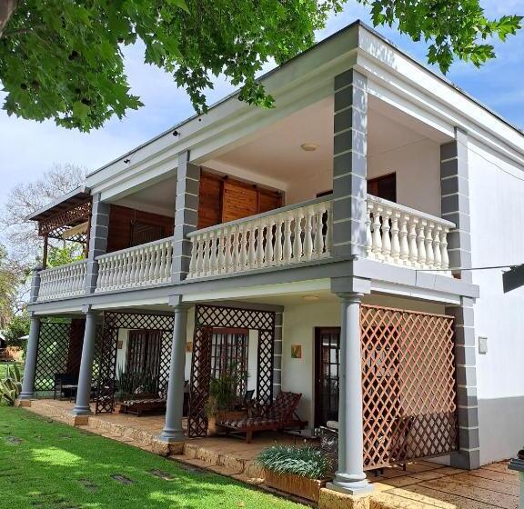디럭스 룸, Golden Candle Guest House