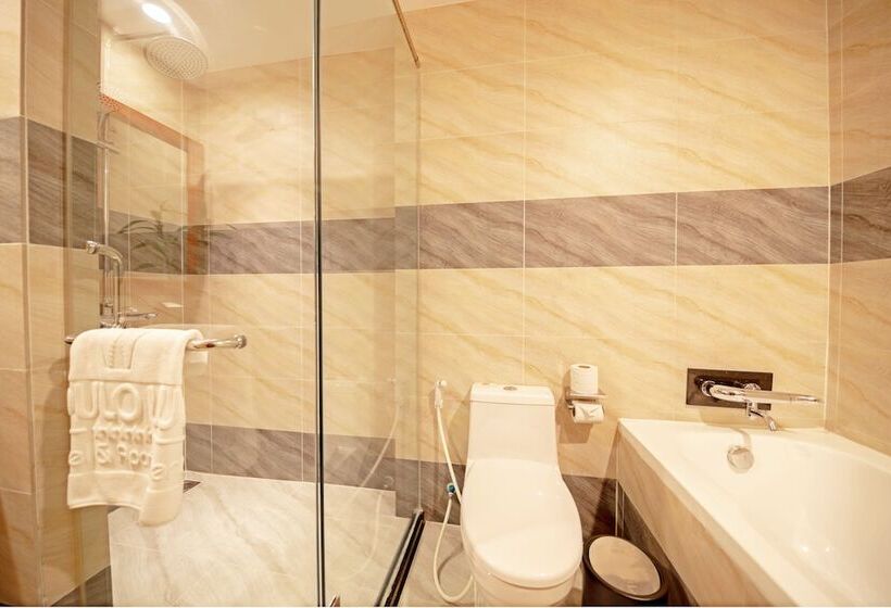 이그제큐티브 스위트, Poulo Wai Hotel & Apartment
