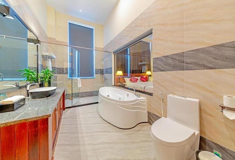 프레지덴셜 스위트, Poulo Wai Hotel & Apartment