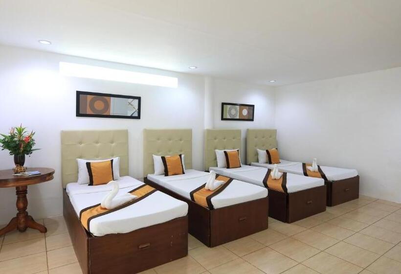 Четырехместный Номер Стандарт, Loreland Farm Resort