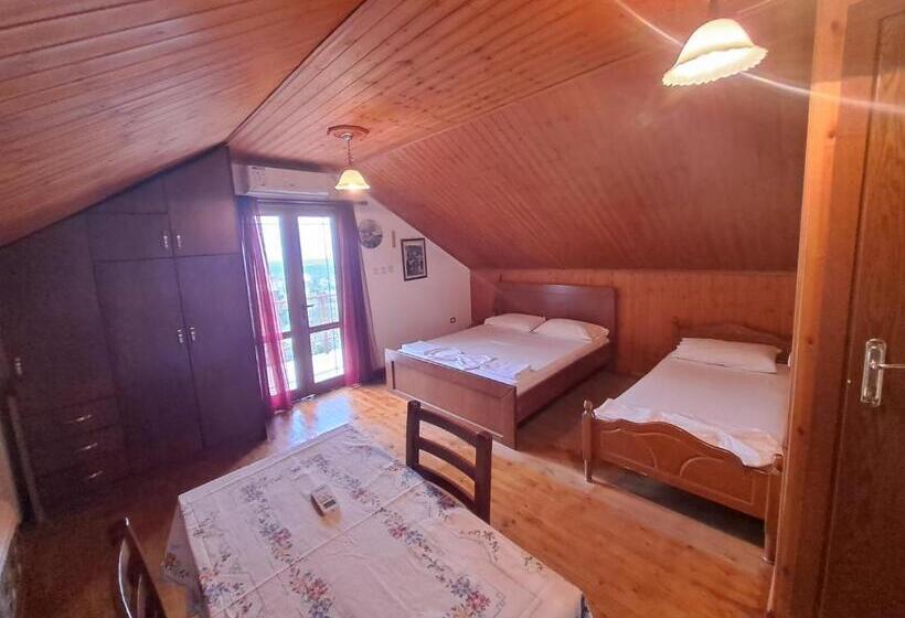 패밀리 룸, Guest House Argjiro Castle