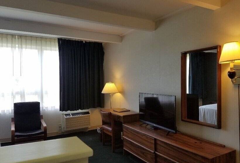Люкс, Travelodge By Wyndham Lake George Ny
