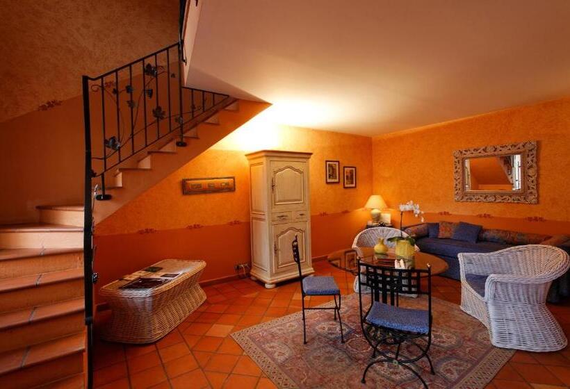 ドゥプレックスルーム, Château D'adomenil